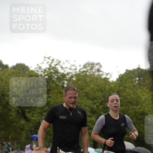 13.09.2026 - Stadtparktriathlon Patografie http://msf.ph/oto/10272101 13.09.2026 12:34:45 Ziel 787, 904 meine-sportfotos.de