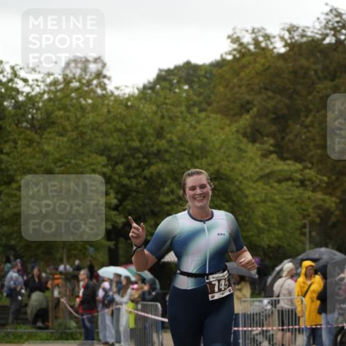 13.09.2026 - Stadtparktriathlon Patografie http://msf.ph/oto/10272120 13.09.2026 12:35:10 Ziel 745 meine-sportfotos.de