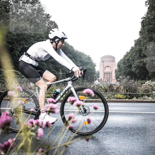 13.09.2026 - Stadtparktriathlon H.Heesch http://msf.ph/oto/10272135 13.09.2026 10:36:11 Radfahren 380, 389, 430, 443, 454 meine-sportfotos.de
