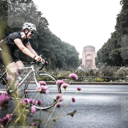 13.09.2026 - Stadtparktriathlon H.Heesch http://msf.ph/oto/10272157 13.09.2026 10:36:33 Radfahren 347, 351, 479 meine-sportfotos.de