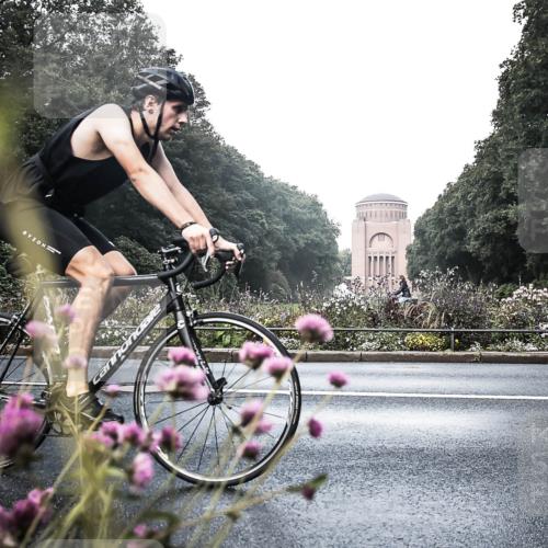 13.09.2026 - Stadtparktriathlon H.Heesch http://msf.ph/oto/10272177 13.09.2026 10:36:49 Radfahren 434, 488, 528 meine-sportfotos.de