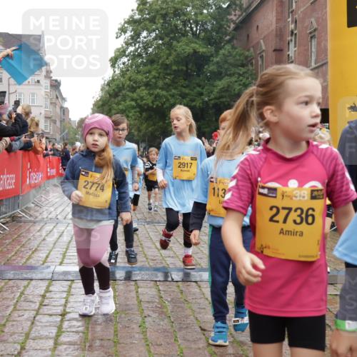 13.09.2026 - Kiel Lauf Yannick Fuchs http://msf.ph/oto/10272179 13.09.2026 08:34:53 Ziel 530, 729, 1010, 1104, 1105, 1918, 2641, 2643, 4989, 5042, 5416, 5579, 5922, 6335, 6503, 6505, 6595, 7348, 7382, 8339, 8358, 8499, 8509, 8528, 8971, 9179, 9686, 9881, 10857, 11110, 11150, 11158, 11183, 12033, 12141, 12352, 12489, 12538, 126, 138, 720, 831, 1623, 1624, 2108, 2276, 2612, 2622, 2641, 2740, 3023, 3058, 3118, 3277, 3380, 3953, 4016, 4417, 4584, 5022, 5099, 5625, 5897, 6111, 6369, 7042, 7408, 7957, 8226, 8333, 8423, 8836, 8930, 8983, 9047, 12100, 9211 meine-sportfotos.de