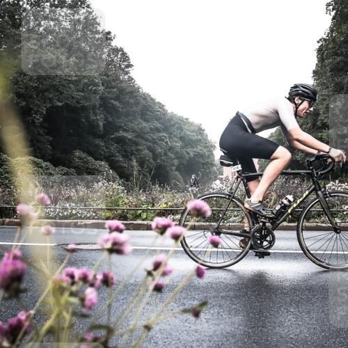 13.09.2026 - Stadtparktriathlon H.Heesch http://msf.ph/oto/10272182 13.09.2026 10:36:50 Radfahren 434, 488, 528 meine-sportfotos.de