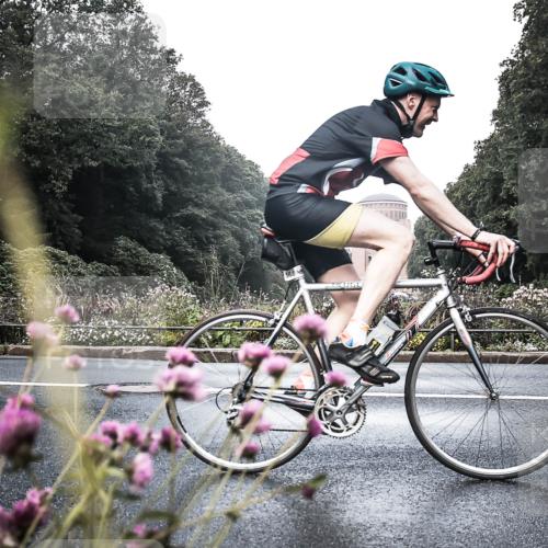 13.09.2026 - Stadtparktriathlon H.Heesch http://msf.ph/oto/10272223 13.09.2026 10:37:15 Radfahren 354, 385, 398, 406, 536, 568 meine-sportfotos.de
