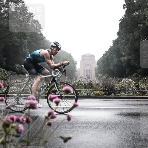 13.09.2026 - Stadtparktriathlon H.Heesch http://msf.ph/oto/10272226 13.09.2026 09:08:59 Radfahren 29, 39, 42, 71, 156, 164, 208 meine-sportfotos.de