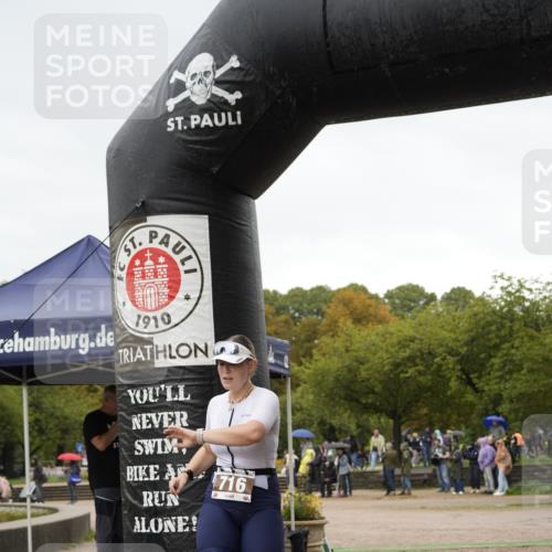 13.09.2026 - Stadtparktriathlon Patografie http://msf.ph/oto/10272254 13.09.2026 12:36:11 Ziel 716 meine-sportfotos.de