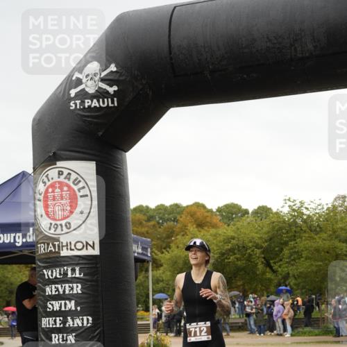 13.09.2026 - Stadtparktriathlon Patografie http://msf.ph/oto/10272277 13.09.2026 12:36:34 Ziel 712, 877 meine-sportfotos.de