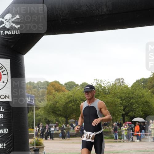 13.09.2026 - Stadtparktriathlon Patografie http://msf.ph/oto/10272380 13.09.2026 12:37:41 Ziel 908, 917 meine-sportfotos.de