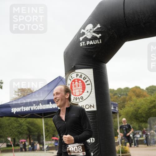 13.09.2026 - Stadtparktriathlon Patografie http://msf.ph/oto/10272407 13.09.2026 12:37:48 Ziel 838, 908, 917 meine-sportfotos.de