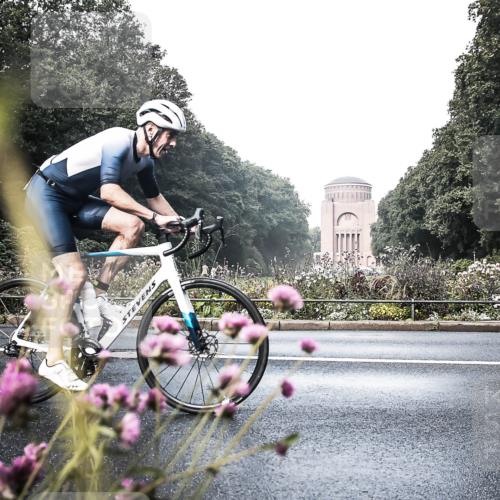 13.09.2026 - Stadtparktriathlon H.Heesch http://msf.ph/oto/10272408 13.09.2026 10:38:56 Radfahren 390, 400, 486, 523 meine-sportfotos.de