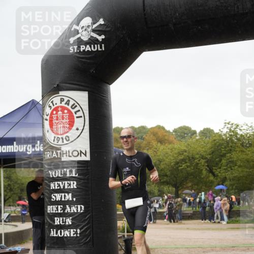 13.09.2026 - Stadtparktriathlon Patografie http://msf.ph/oto/10272414 13.09.2026 12:37:51 Ziel 838, 908, 916 meine-sportfotos.de