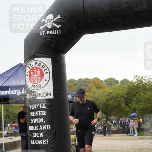 13.09.2026 - Stadtparktriathlon Patografie http://msf.ph/oto/10272436 13.09.2026 12:37:59 Ziel 916 meine-sportfotos.de