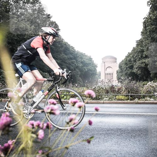 13.09.2026 - Stadtparktriathlon H.Heesch http://msf.ph/oto/10272441 13.09.2026 10:39:17 Radfahren 344, 561, 572 meine-sportfotos.de