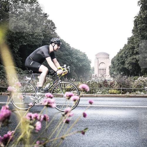 13.09.2026 - Stadtparktriathlon H.Heesch http://msf.ph/oto/10272445 13.09.2026 10:39:20 Radfahren 344, 423, 428, 561, 572 meine-sportfotos.de