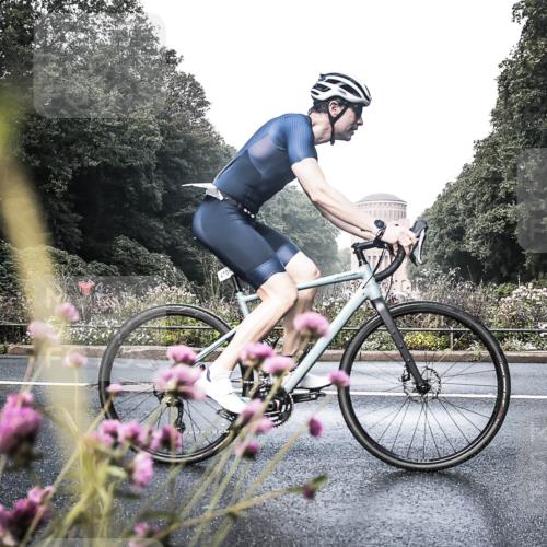 13.09.2026 - Stadtparktriathlon H.Heesch http://msf.ph/oto/10272467 13.09.2026 10:39:31 Radfahren 386, 413, 468, 470, 506, 522 meine-sportfotos.de
