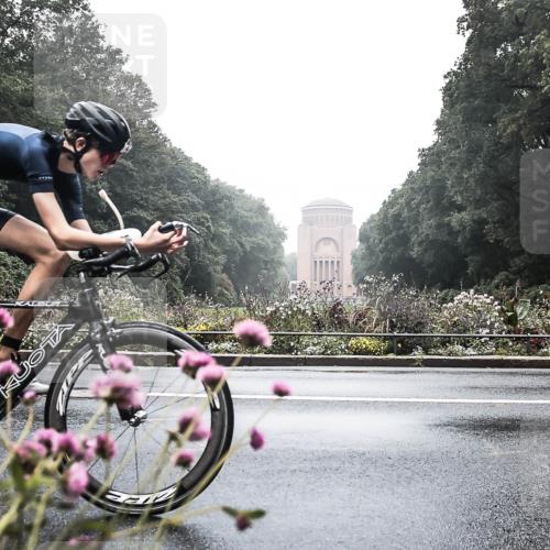 13.09.2026 - Stadtparktriathlon H.Heesch http://msf.ph/oto/10272482 13.09.2026 09:11:30 Radfahren 17, 45, 46, 119 meine-sportfotos.de