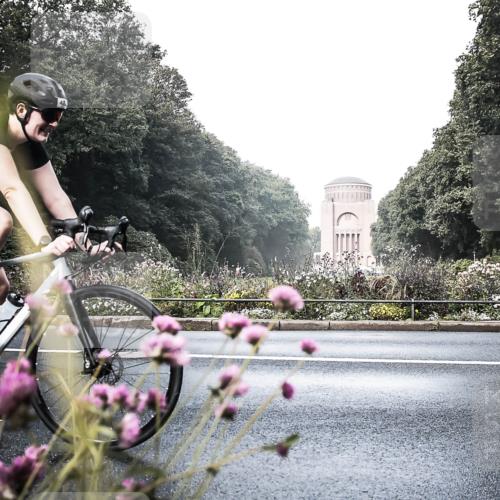 13.09.2026 - Stadtparktriathlon H.Heesch http://msf.ph/oto/10272509 13.09.2026 10:40:06 Radfahren 362, 422, 461, 472 meine-sportfotos.de