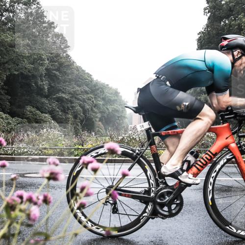 13.09.2026 - Stadtparktriathlon H.Heesch http://msf.ph/oto/10272551 13.09.2026 09:12:12 Radfahren 7, 38, 40, 131 meine-sportfotos.de