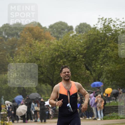 13.09.2026 - Stadtparktriathlon Patografie http://msf.ph/oto/10272561 13.09.2026 12:39:27 Ziel 906 meine-sportfotos.de