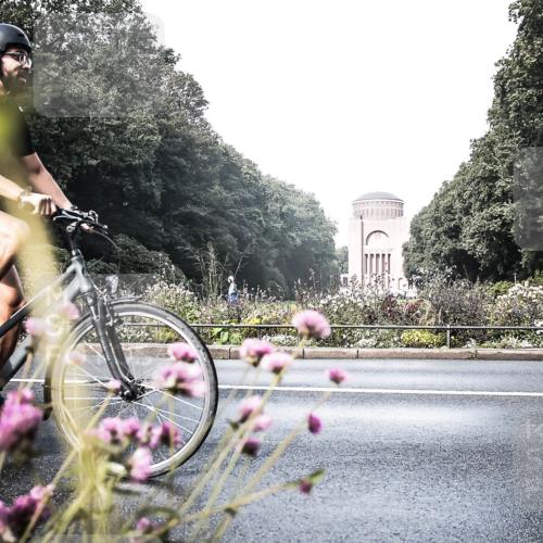 13.09.2026 - Stadtparktriathlon H.Heesch http://msf.ph/oto/10272571 13.09.2026 10:40:54 Radfahren 548, 555 meine-sportfotos.de