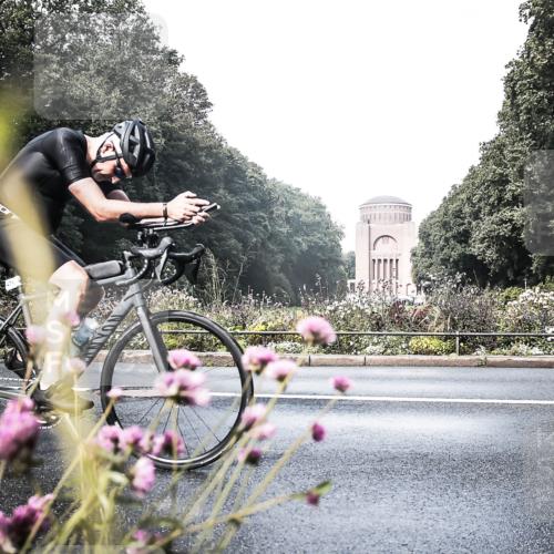 13.09.2026 - Stadtparktriathlon H.Heesch http://msf.ph/oto/10272574 13.09.2026 10:40:59 Radfahren 476, 560 meine-sportfotos.de