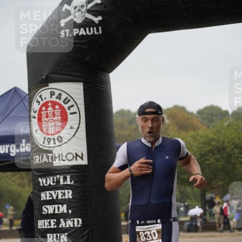 13.09.2026 - Stadtparktriathlon Patografie http://msf.ph/oto/10272608 13.09.2026 12:39:55 Ziel 830 meine-sportfotos.de