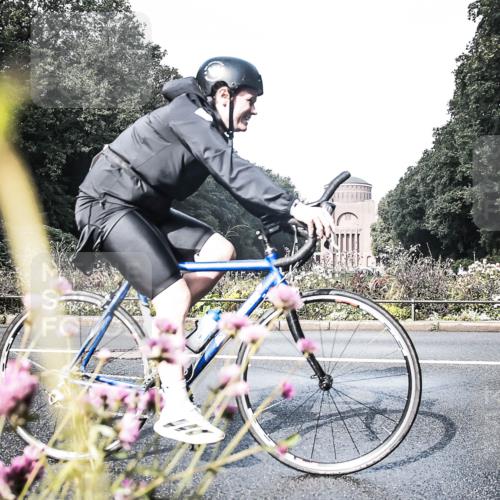 13.09.2026 - Stadtparktriathlon H.Heesch http://msf.ph/oto/10272652 13.09.2026 10:41:42 Radfahren 431, 478, 554, 586 meine-sportfotos.de