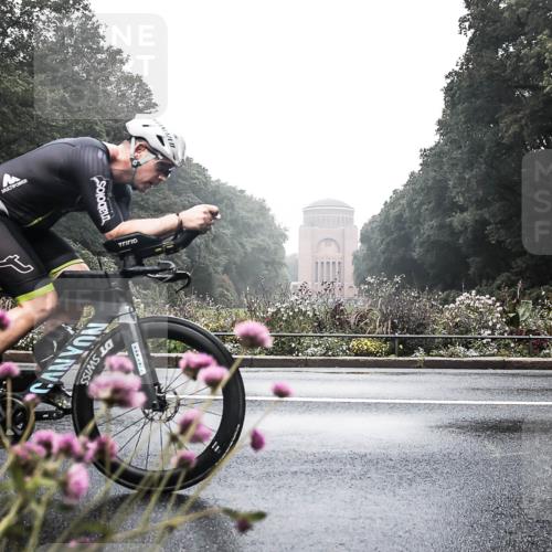 13.09.2026 - Stadtparktriathlon H.Heesch http://msf.ph/oto/10272654 13.09.2026 09:13:20 Radfahren 102, 110, 115 meine-sportfotos.de