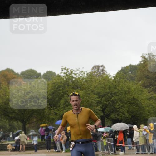 13.09.2026 - Stadtparktriathlon Patografie http://msf.ph/oto/10272655 13.09.2026 12:40:52 Ziel 829, 918 meine-sportfotos.de