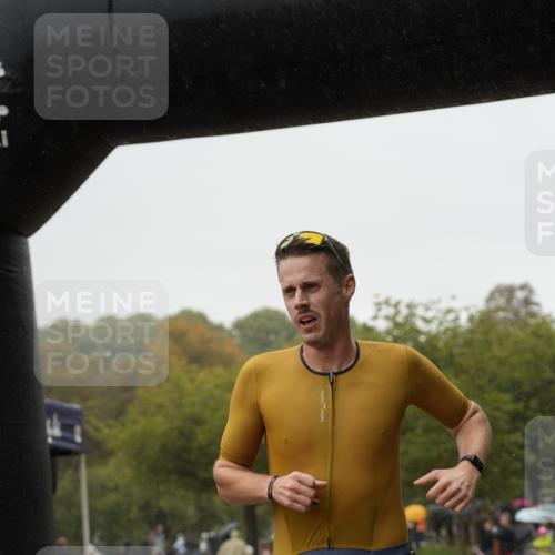 13.09.2026 - Stadtparktriathlon Patografie http://msf.ph/oto/10272662 13.09.2026 12:40:53 Ziel 829, 918 meine-sportfotos.de