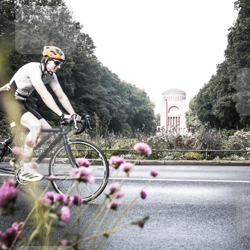 13.09.2026 - Stadtparktriathlon H.Heesch http://msf.ph/oto/10272678 13.09.2026 10:41:59 Radfahren 471, 510, 562 meine-sportfotos.de
