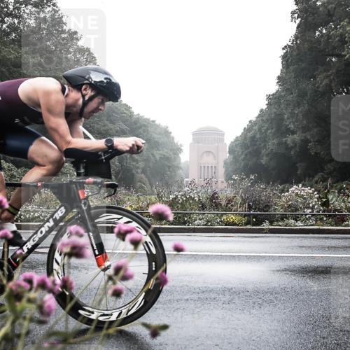 13.09.2026 - Stadtparktriathlon H.Heesch http://msf.ph/oto/10272704 13.09.2026 09:13:41 Radfahren 30, 82, 153 meine-sportfotos.de
