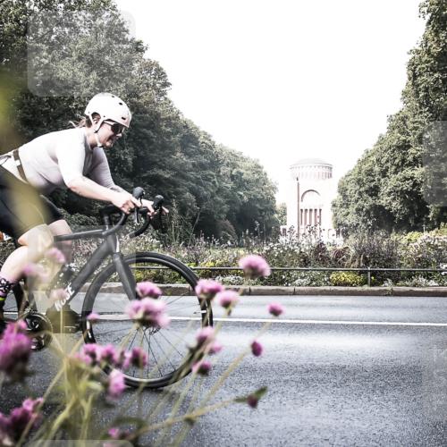 13.09.2026 - Stadtparktriathlon H.Heesch http://msf.ph/oto/10272717 13.09.2026 10:42:28 Radfahren 375, 402, 456 meine-sportfotos.de
