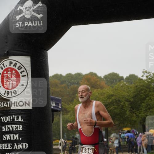 13.09.2026 - Stadtparktriathlon Patografie http://msf.ph/oto/10272740 13.09.2026 12:41:33 Ziel 886, 945 meine-sportfotos.de
