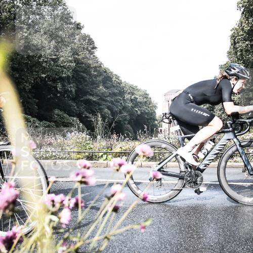 13.09.2026 - Stadtparktriathlon H.Heesch http://msf.ph/oto/10272747 13.09.2026 10:42:56 Radfahren 276, 380, 444, 542 meine-sportfotos.de