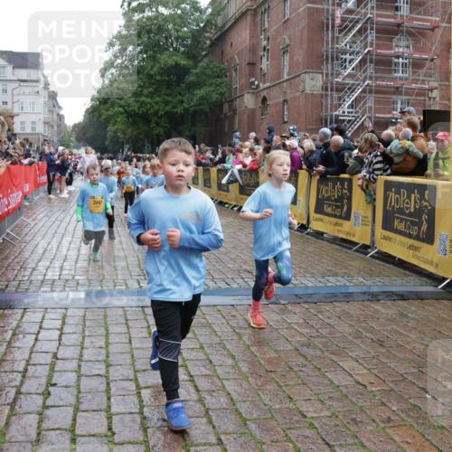 13.09.2026 - Kiel Lauf Yannick Fuchs http://msf.ph/oto/10272759 13.09.2026 08:35:33 Ziel 165, 434, 865, 1152, 1216, 1308, 1691, 2018, 2207, 2619, 2652, 3144, 3160, 3556, 4030, 4319, 4381, 5090, 5245, 5853, 6833, 7628, 8009, 8340, 8539, 8815, 8823, 8988, 9009, 9228, 9950, 10294, 10858, 10958, 11247, 11307, 11375, 11844, 11918, 12505, 192, 230, 242, 434, 717, 756, 782, 809, 1116, 1148, 1269, 1764, 2005, 2071, 2495, 2582, 2643, 2715, 2736, 2774, 2917, 2987, 4418, 4695, 4696, 4990, 5066, 5076, 5091, 5416, 5581, 5583 meine-sportfotos.de