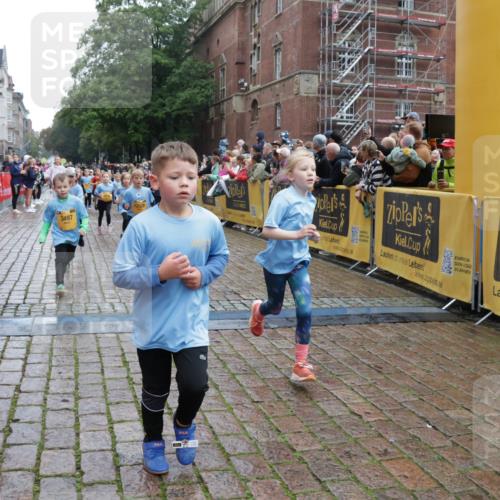 13.09.2026 - Kiel Lauf Yannick Fuchs http://msf.ph/oto/10272764 13.09.2026 08:35:33 Ziel 165, 434, 865, 1152, 1216, 1308, 1691, 2018, 2207, 2619, 2652, 3144, 3160, 3556, 4030, 4319, 4381, 5090, 5245, 5853, 6833, 7628, 8009, 8340, 8539, 8815, 8823, 8988, 9009, 9228, 9950, 10294, 10858, 10958, 11247, 11307, 11375, 11844, 11918, 12505, 192, 230, 242, 434, 717, 756, 782, 809, 1116, 1148, 1269, 1764, 2005, 2071, 2495, 2582, 2643, 2715, 2736, 2774, 2917, 2987, 4418, 4695, 4696, 4990, 5066, 5076, 5091, 5416, 5581, 5583 meine-sportfotos.de