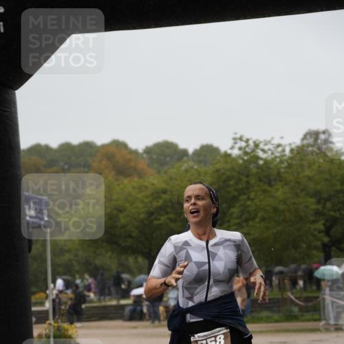 13.09.2026 - Stadtparktriathlon Patografie http://msf.ph/oto/10272771 13.09.2026 12:41:53 Ziel 758, 1021 meine-sportfotos.de