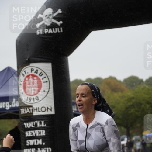 13.09.2026 - Stadtparktriathlon Patografie http://msf.ph/oto/10272781 13.09.2026 12:41:54 Ziel 758, 1021 meine-sportfotos.de