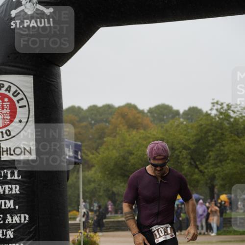13.09.2026 - Stadtparktriathlon Patografie http://msf.ph/oto/10272791 13.09.2026 12:41:59 Ziel 758, 1021 meine-sportfotos.de