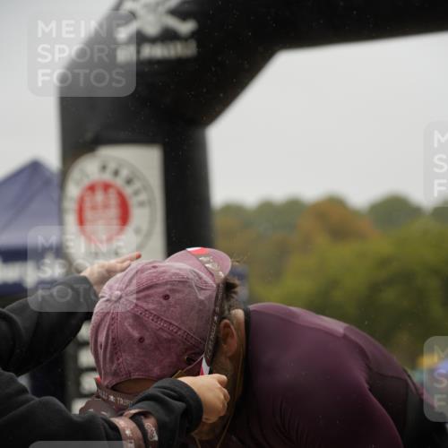 13.09.2026 - Stadtparktriathlon Patografie http://msf.ph/oto/10272802 13.09.2026 12:42:03 Ziel 1021 meine-sportfotos.de