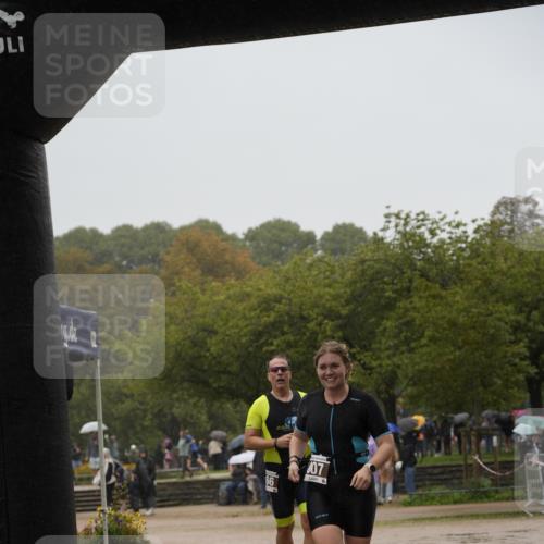 13.09.2026 - Stadtparktriathlon Patografie http://msf.ph/oto/10272810 13.09.2026 12:42:23 Ziel 807, 866 meine-sportfotos.de