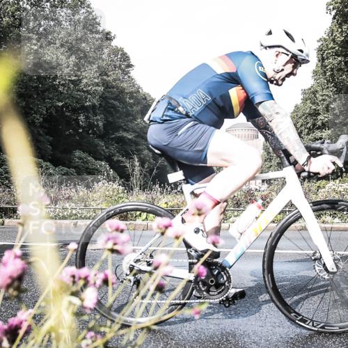 13.09.2026 - Stadtparktriathlon H.Heesch http://msf.ph/oto/10272813 13.09.2026 10:44:04 Radfahren 412, 482, 581 meine-sportfotos.de