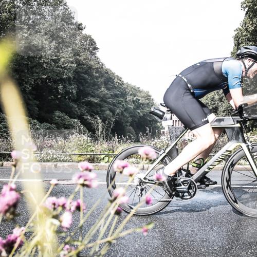 13.09.2026 - Stadtparktriathlon H.Heesch http://msf.ph/oto/10272824 13.09.2026 10:44:10 Radfahren 412, 540 meine-sportfotos.de