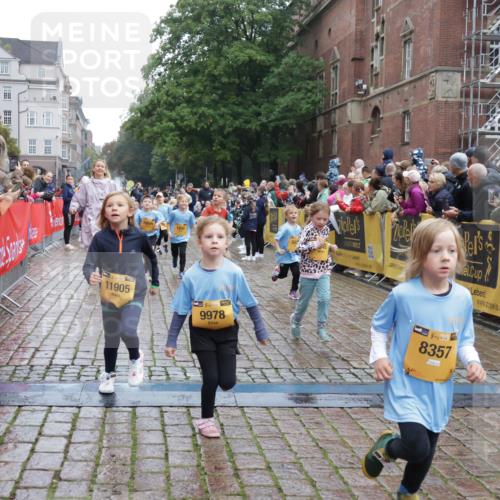 13.09.2026 - Kiel Lauf Yannick Fuchs http://msf.ph/oto/10272826 13.09.2026 08:35:36 Ziel 165, 705, 865, 1152, 1216, 1308, 2018, 2619, 2684, 3144, 3160, 3542, 3556, 3560, 4030, 4319, 4381, 4603, 4924, 5090, 5245, 5343, 5853, 6833, 7628, 8009, 8301, 8340, 8539, 8556, 8815, 8823, 8988, 9009, 9228, 9270, 9322, 10294, 10727, 10858, 10958, 11247, 11307, 11375, 11844, 11918, 12505, 192, 230, 242, 434, 782, 809, 865, 1116, 1148, 1691, 1764, 2071, 2207, 2495, 2582, 2652, 2715, 2736, 2774, 2917, 2987, 4381, 4418, 4695, 4990, 5066, 5076, 5091, 5581, 5583, 2917, 10875 meine-sportfotos.de