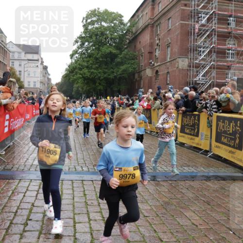 13.09.2026 - Kiel Lauf Yannick Fuchs http://msf.ph/oto/10272838 13.09.2026 08:35:36 Ziel 165, 705, 865, 1152, 1216, 1308, 2018, 2619, 2684, 3144, 3160, 3542, 3556, 3560, 4030, 4319, 4381, 4603, 4924, 5090, 5245, 5343, 5853, 6833, 7628, 8009, 8301, 8340, 8539, 8556, 8815, 8823, 8988, 9009, 9228, 9270, 9322, 10294, 10727, 10858, 10958, 11247, 11307, 11375, 11844, 11918, 12505, 192, 230, 242, 434, 782, 809, 865, 1116, 1148, 1691, 1764, 2071, 2207, 2495, 2582, 2652, 2715, 2736, 2774, 2917, 2987, 4381, 4418, 4695, 4990, 5066, 5076, 5091, 5581, 5583, 2917, 10875 meine-sportfotos.de