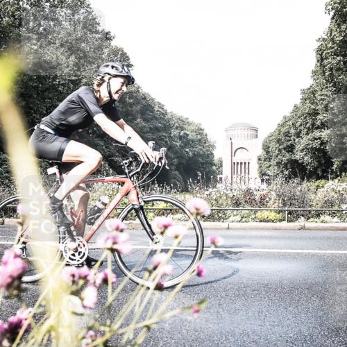 13.09.2026 - Stadtparktriathlon H.Heesch http://msf.ph/oto/10272848 13.09.2026 10:44:36 Radfahren 277, 383, 405, 445, 454 meine-sportfotos.de