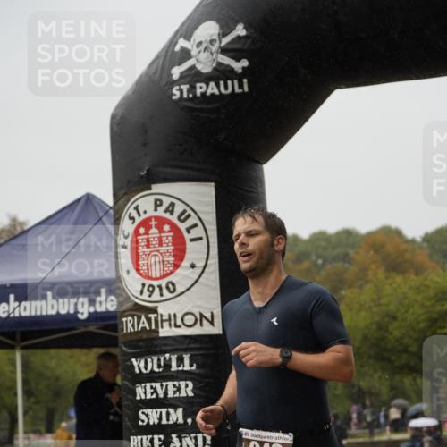 13.09.2026 - Stadtparktriathlon Patografie http://msf.ph/oto/10272870 13.09.2026 12:42:47 Ziel 882, 948 meine-sportfotos.de