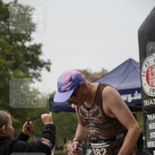 13.09.2026 - Stadtparktriathlon Patografie http://msf.ph/oto/10272897 13.09.2026 12:42:54 Ziel 781, 882 meine-sportfotos.de