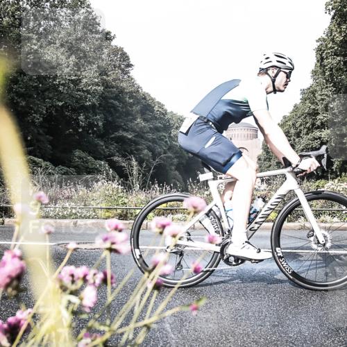 13.09.2026 - Stadtparktriathlon H.Heesch http://msf.ph/oto/10272946 13.09.2026 10:45:20 Radfahren 398, 434, 490, 505, 519 meine-sportfotos.de